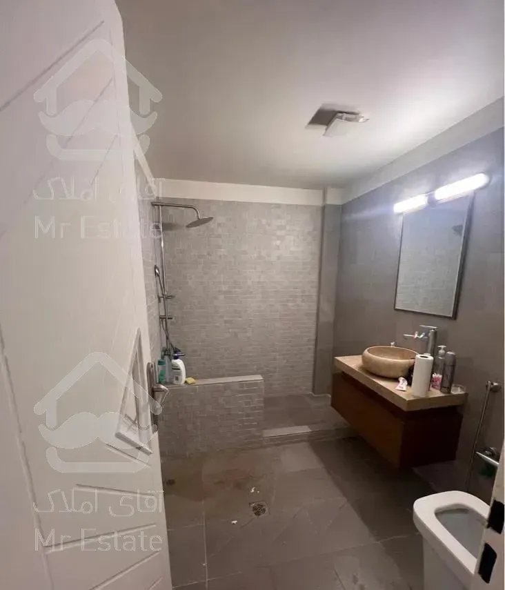 موقعیت اداری ۱۳۰ متر در کامرانیه