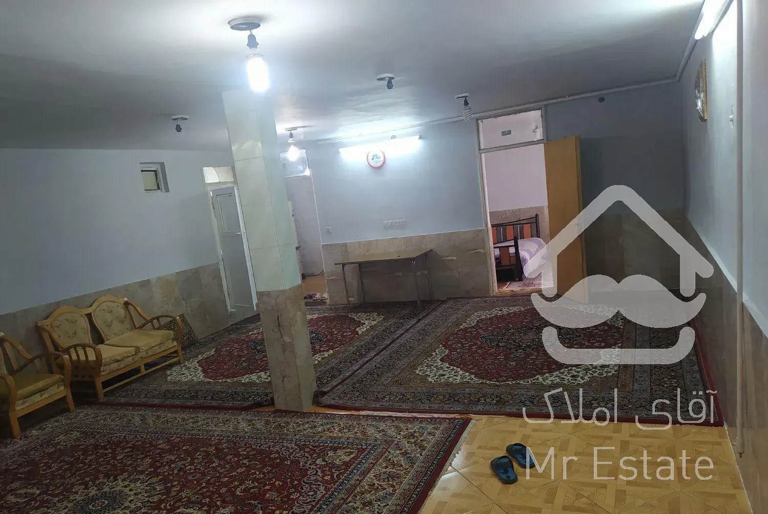 یک واحد ویلایی هم کف باامکانات مستقل مصلی2