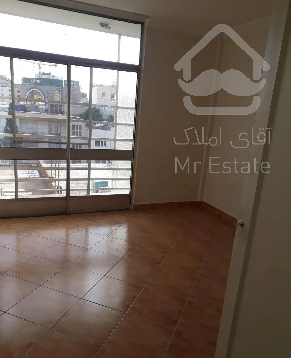 کریم خان سنایی ۱۰۰متر۲خوابه باامکانات