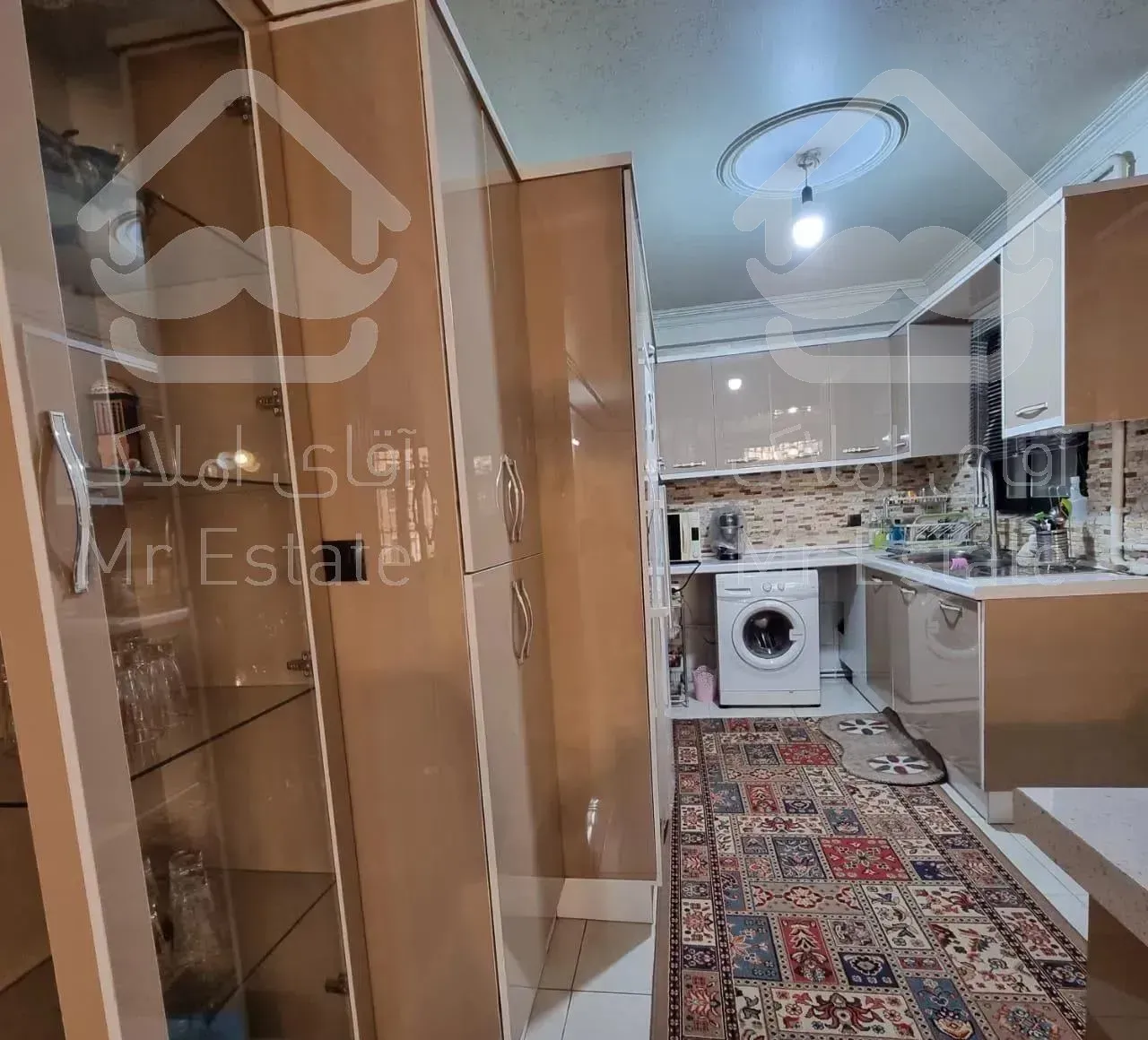 ۱۰۸ متر گلچین شمالی**مجتمع بوستان **