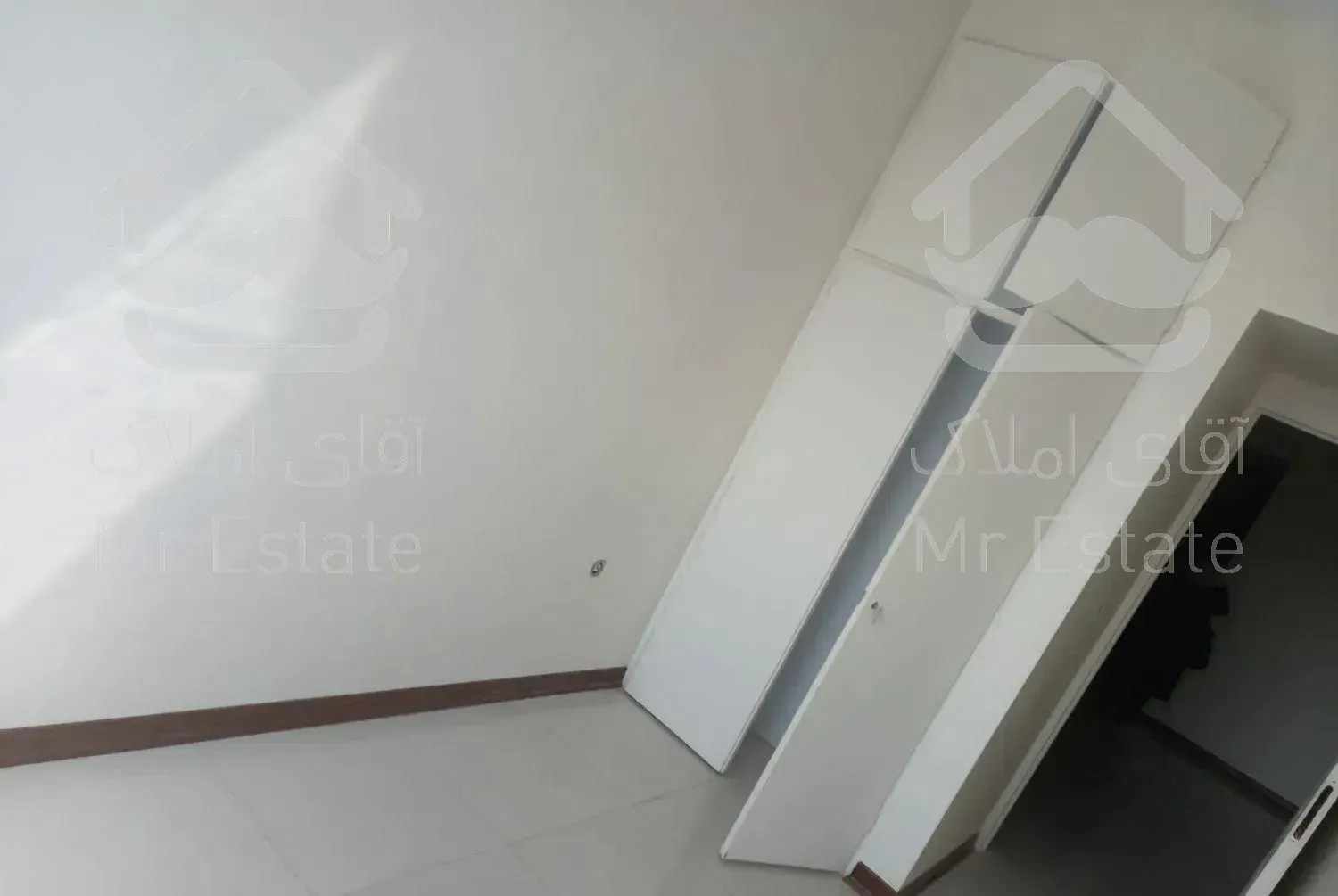 آپارتمان  تمیز در شرقی ها