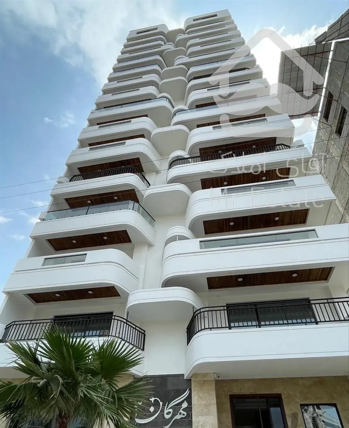 واحد 180متر کلید نخورده برج مهرگان بلواردریا