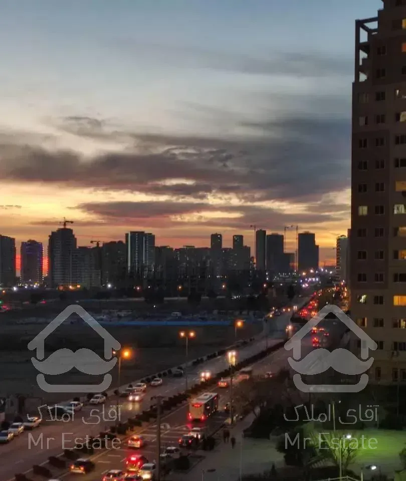 واحد اداری فلت  میدان ساحل کلید نخورده