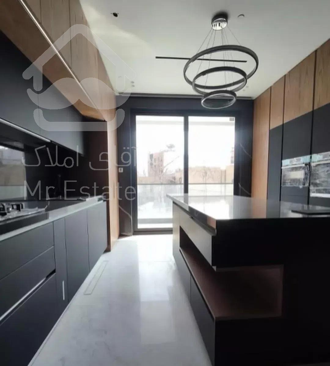 آپارتمان ۲۱۰ متر واقع در محمودیه