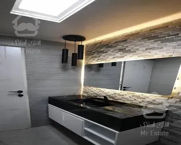 آپارتمان ۱۴۶ متری نوساز دهقان(تهاتر باواحد کوچکتر)