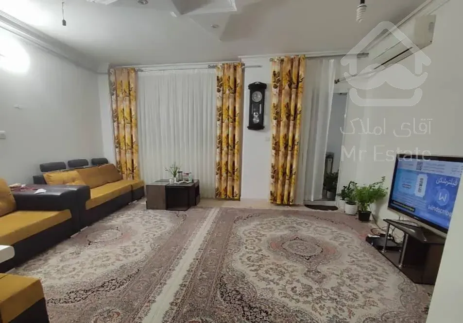 فروش فوری آپارتمان  طبقه ۳ گلستان ۲۰