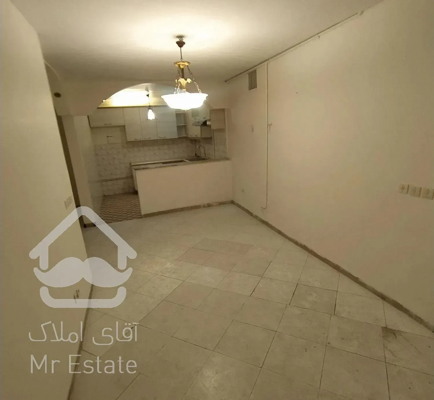 آپارتمان ۸۵ متری / ۲ خواب /دو قدمی پارک