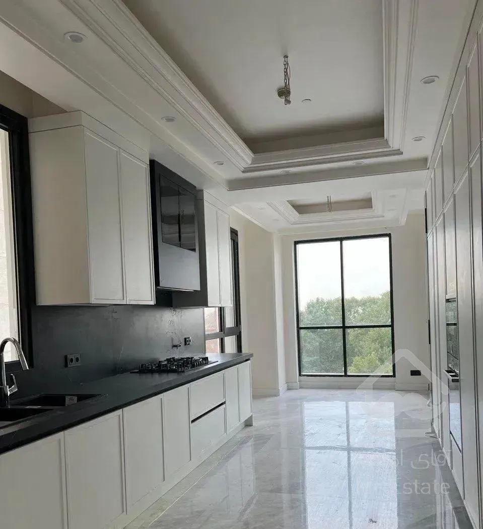 ۲۰۰متر/تکواحدی/کلیدنخورده/پاسداران بوستان