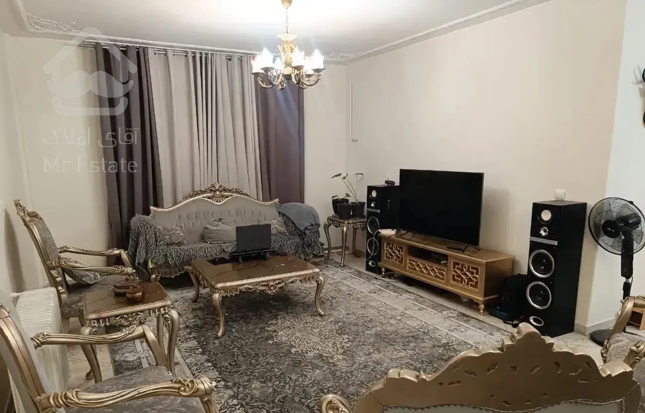 ۱۵۰ متر صادقیه