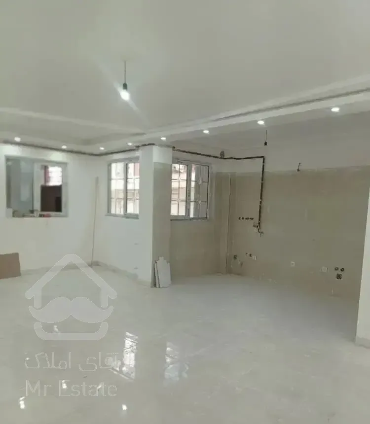 آپارتمان همکف خوش‌نقشه۸۰متری باپارکینگ وحیاط دلباز