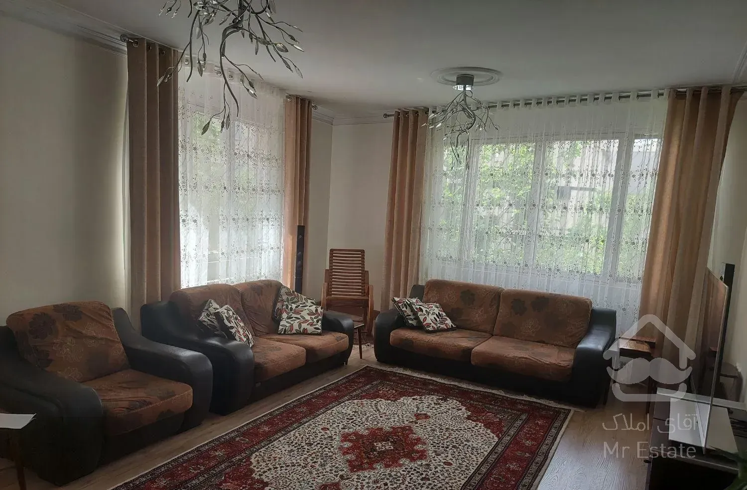 فروش آپارتمان ۹۰ متری ۲ خوابه همکف دارآباد