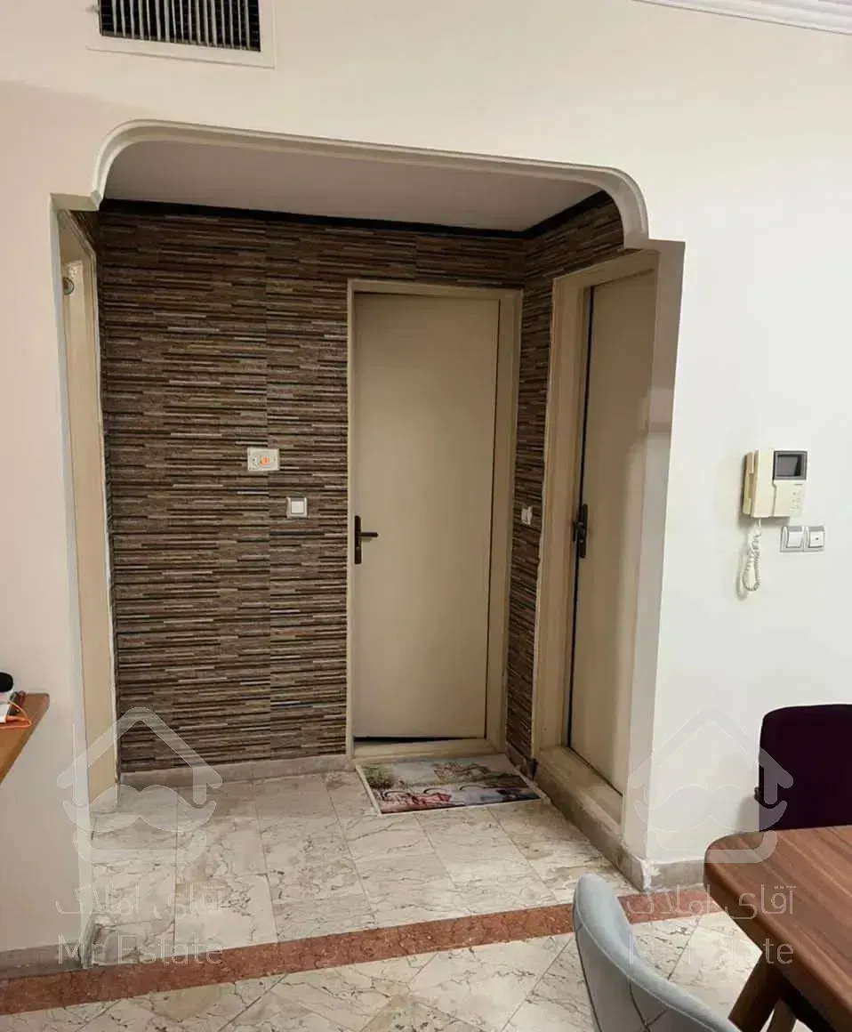 ۷۶ متر آپارتمان فول طوقانی  خوش نقشه