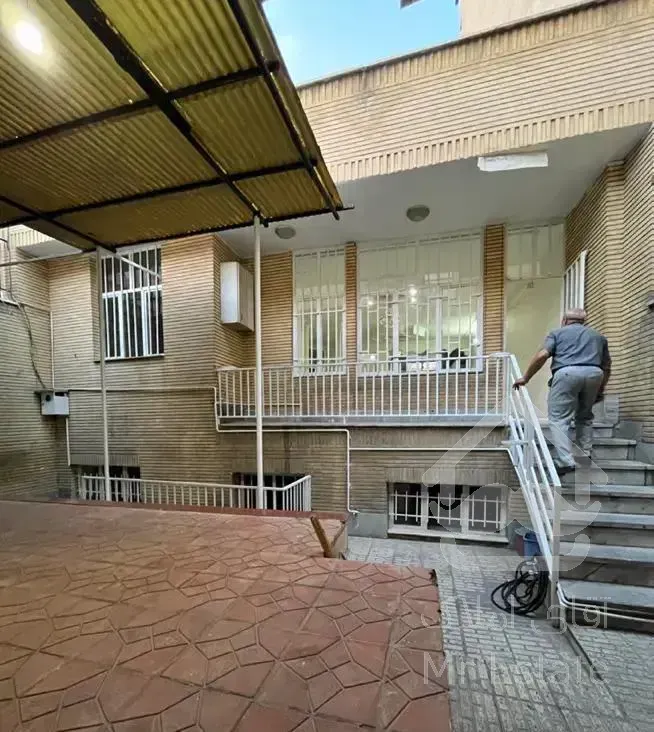 اباذرشالی/ مستقلات( در بست ) /۲۰۰متر در اختیار