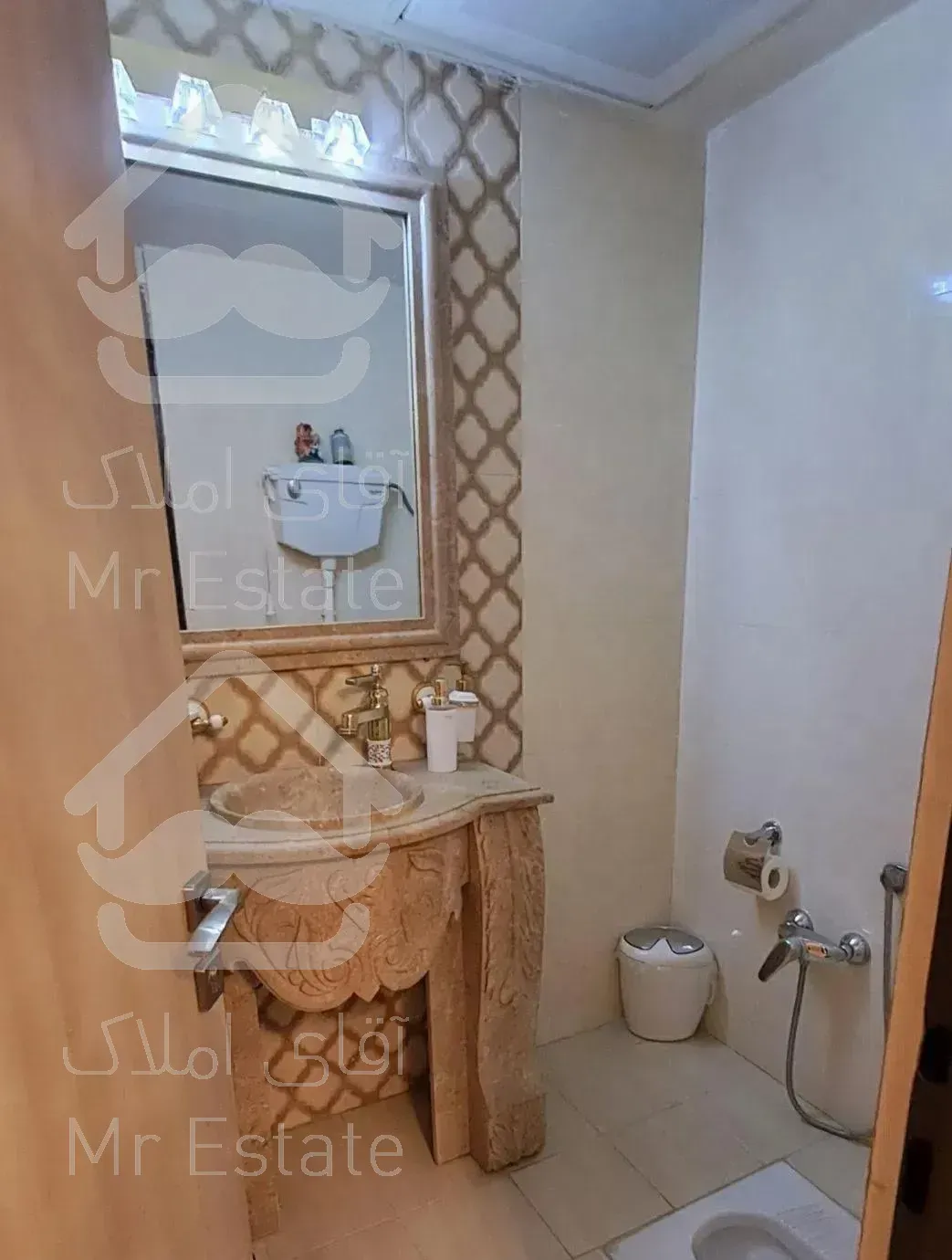 هروی وفامنش۱۷۰متر ۳خواب فول مشاعات