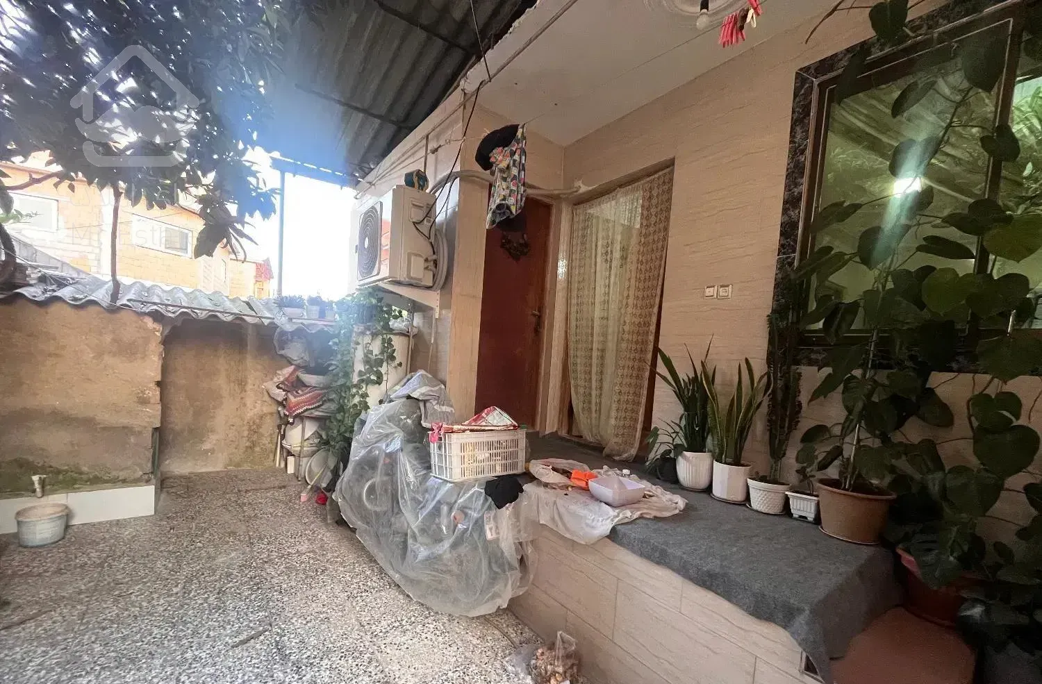 فروش ویلایی نقلی سند دار در جمنان خیابان رز