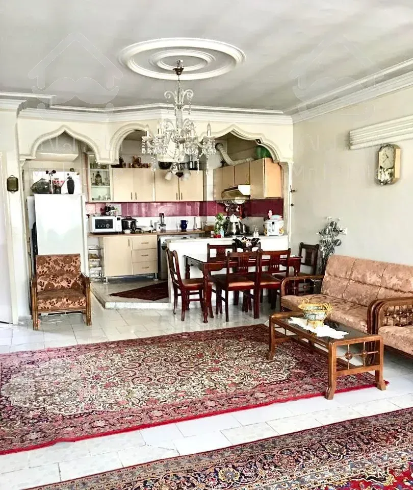 ۹۱متر*خوش نقشه*فردوس غرب*رو به افتاب