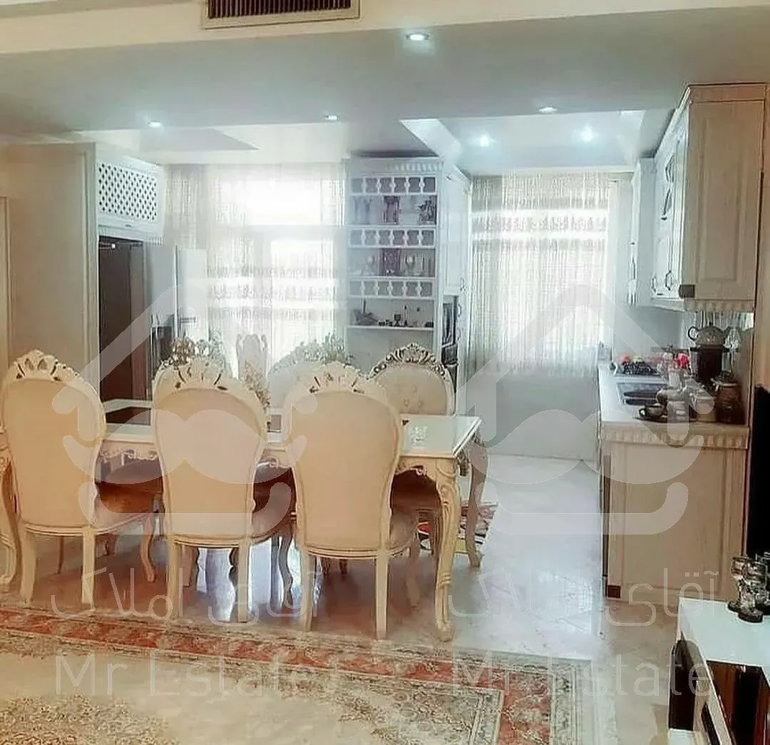 پونک  ۸۸متر  ۴ساله  رو به آفتاب