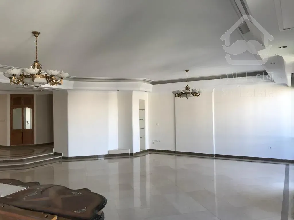 اجاره 190 متر مسکونی دیباجی جنوبی