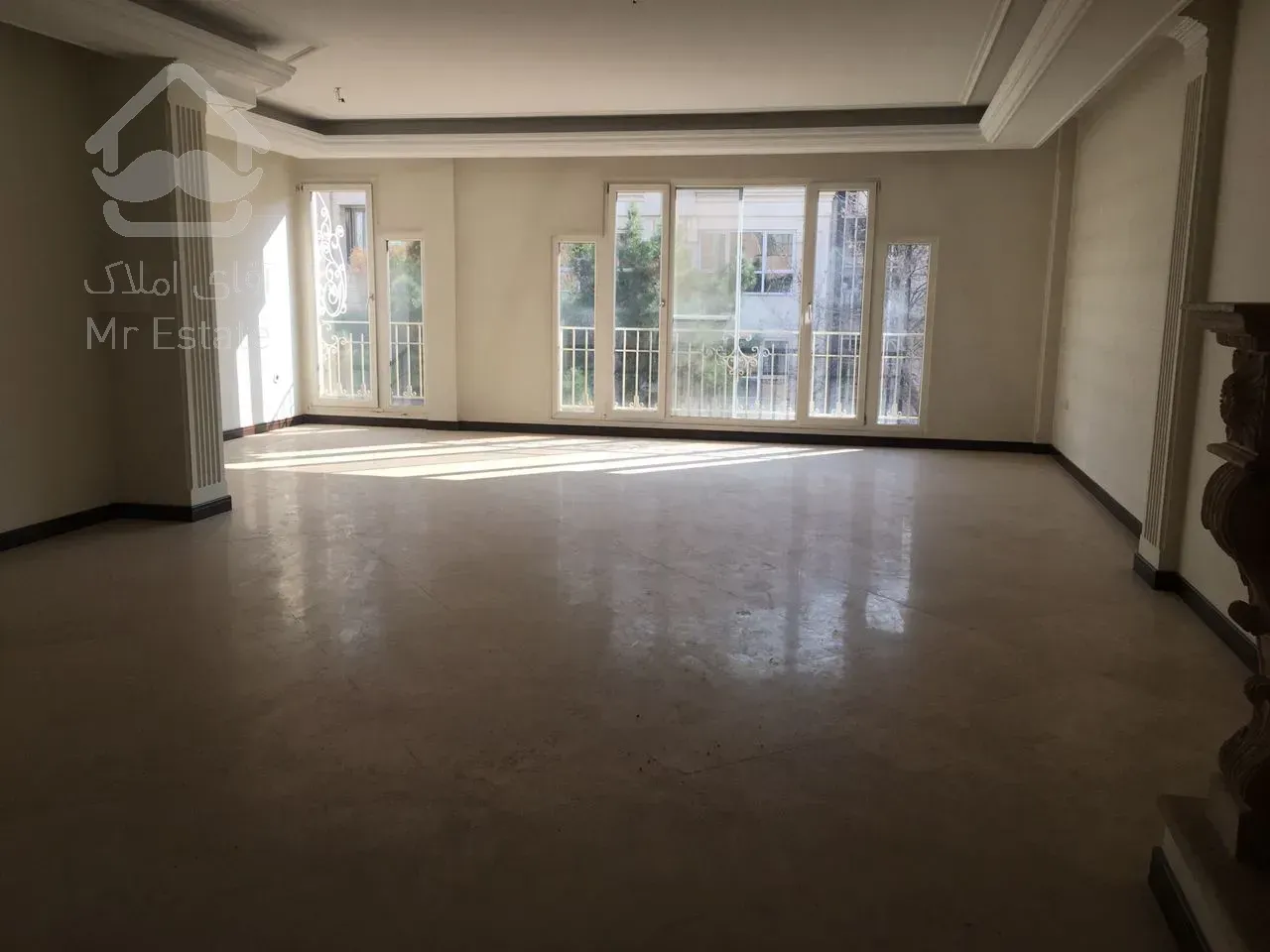 فروش 200 متری پاسداران