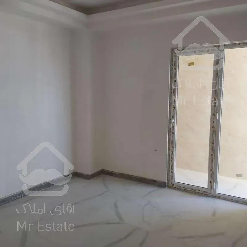 آپارتمان 170 متری_نوساز_بسیارشیک وتمیز_جمهوری