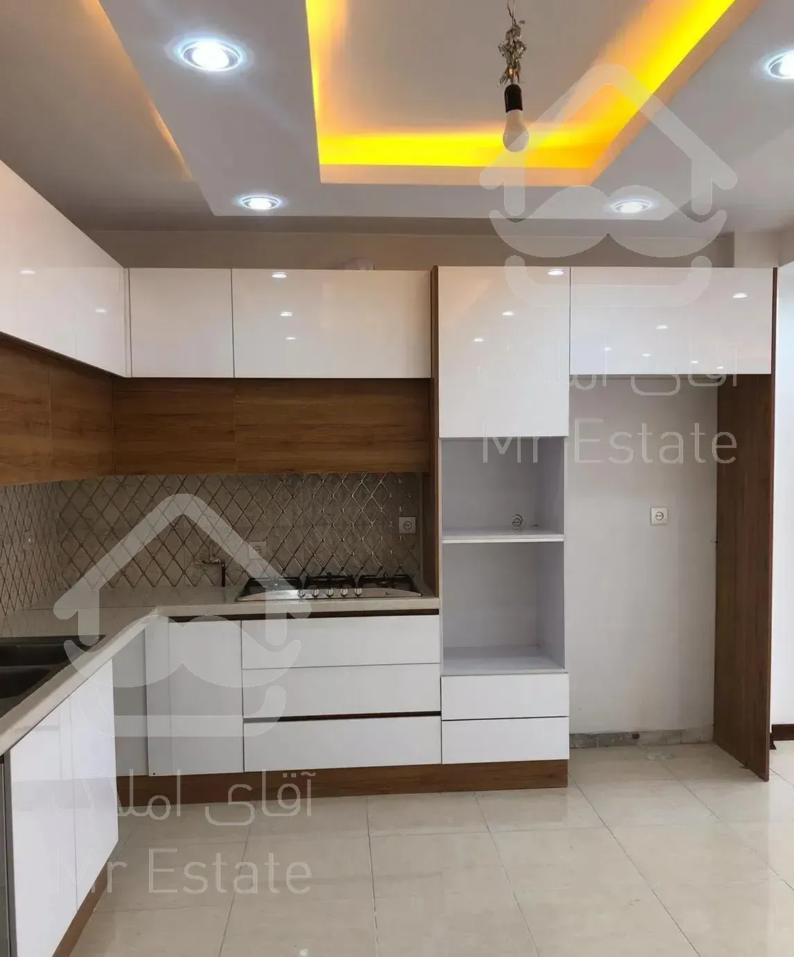 ١٣٠ متر سه خواب مترو دروازه دولت