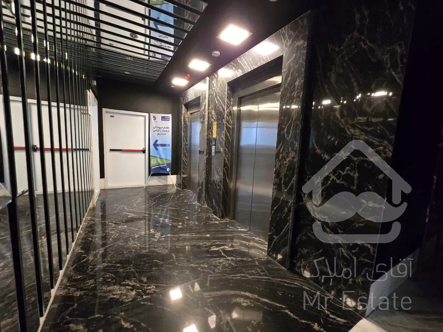 ۱۰۰مترشهرک غرب*برج اداری نوساز*۲پارکینگ*اداری