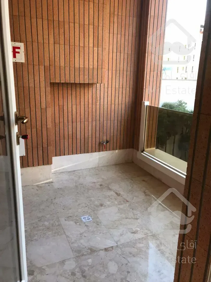 خرید اپارتمان 280 متری اقدسیه با ویو و تراس