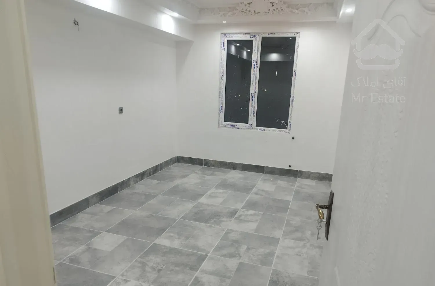 فروش آپارتمان ۲۱۵ متری ۴ خوابه