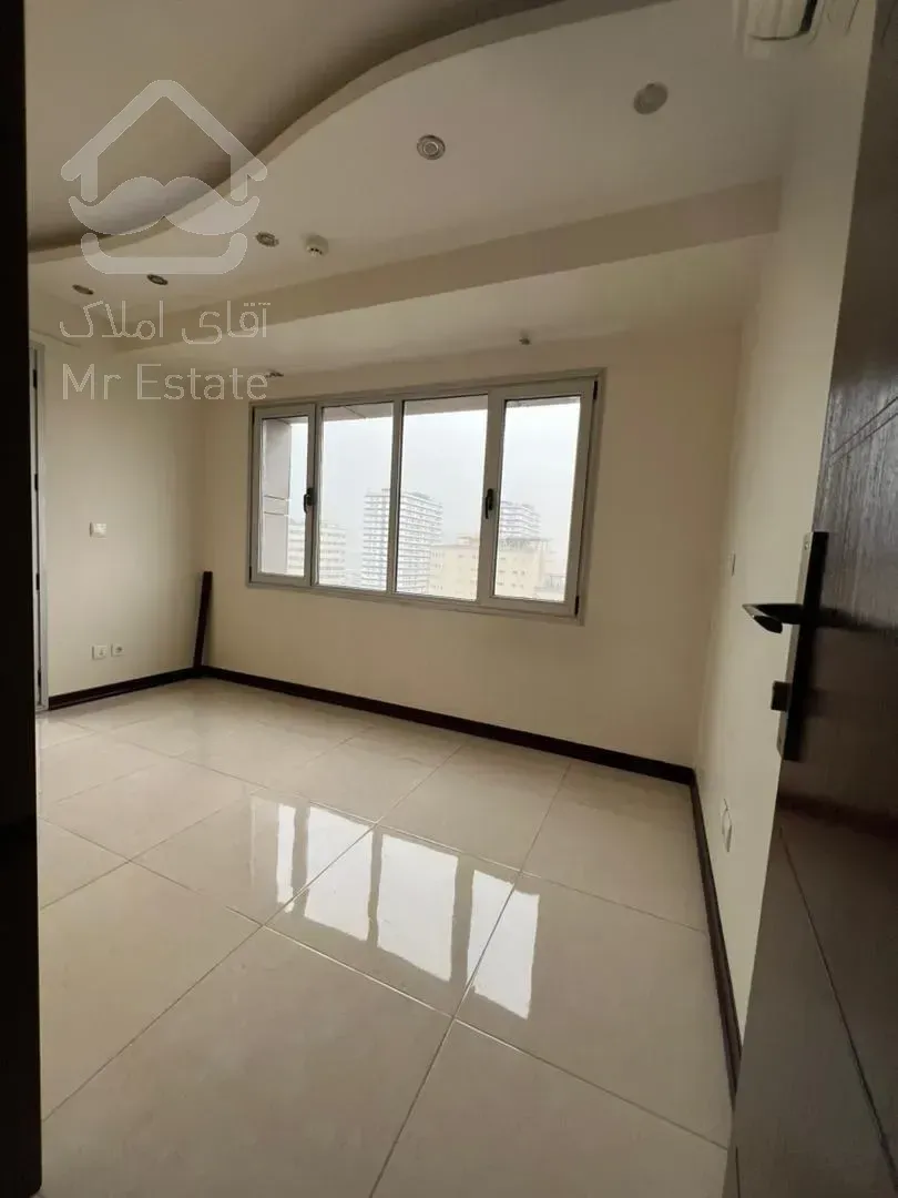 ۱۴۰متر ثبت محضری قیمت سال قبل دریاچه چیتگر