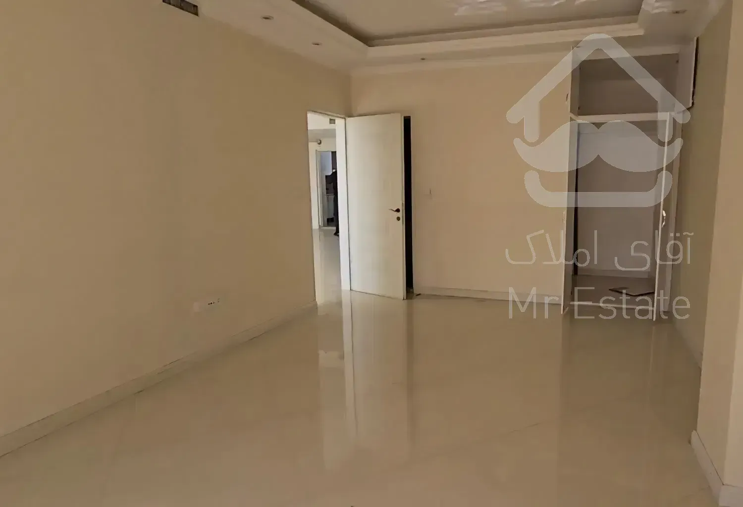 148مترشهرک غرب دریا*س پزشکی و اداری*تابلوخور*۵ساله