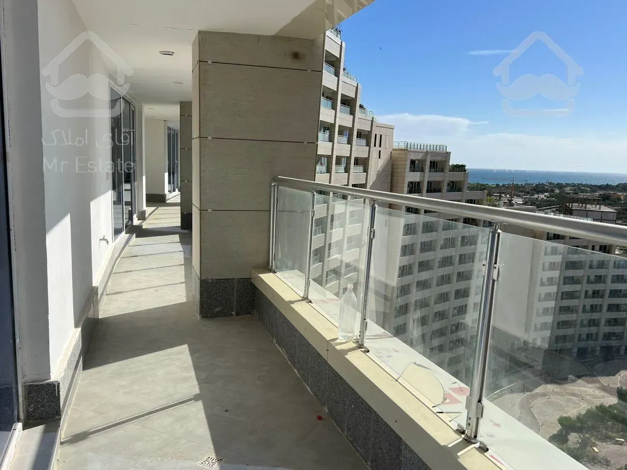 فروش یکخواب ۱۰۰ متری برج روما دید جزیره و دریا