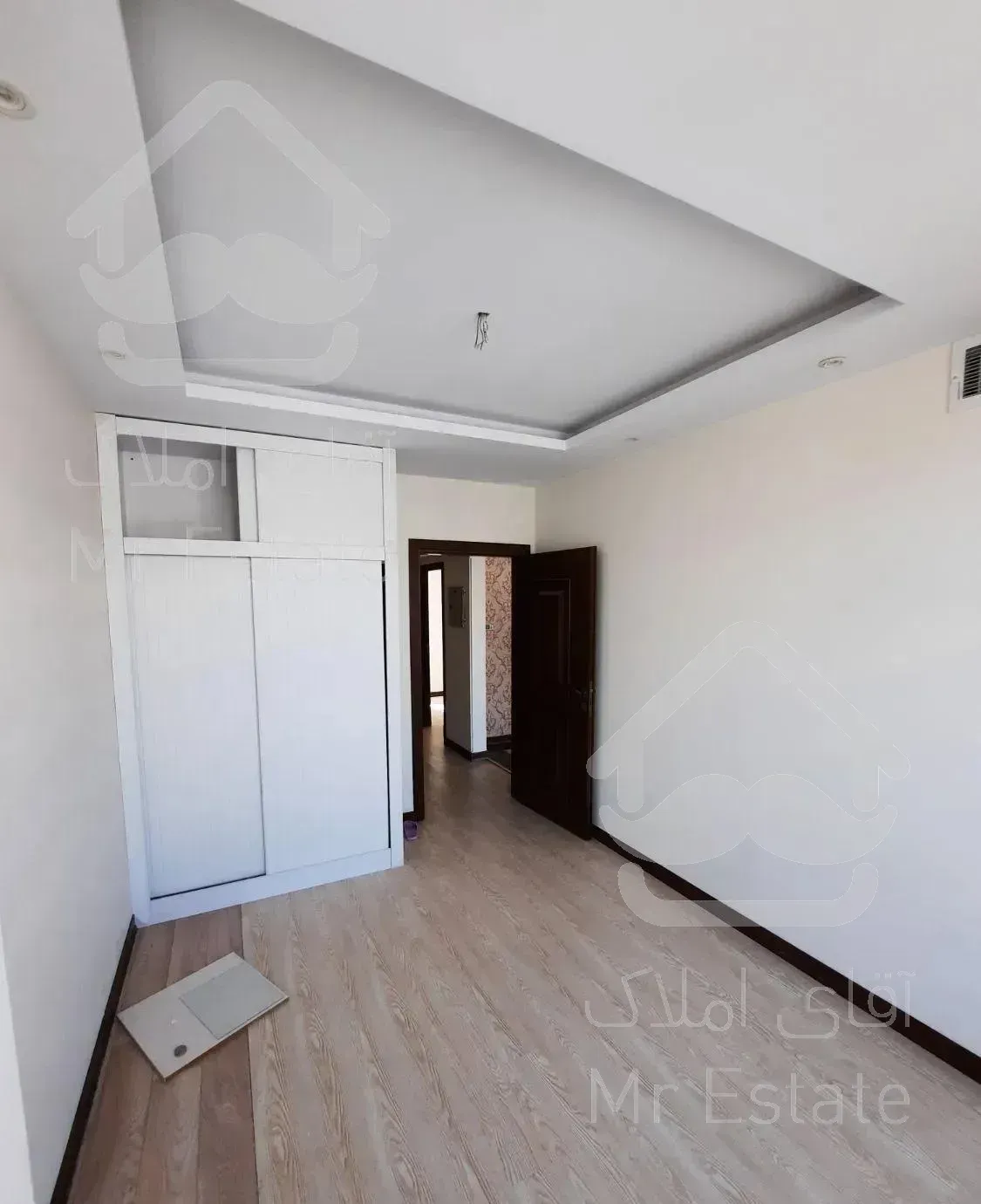 ۹۰متر ۲خوابه سالن پرده خور