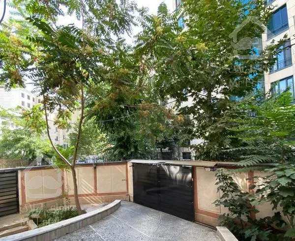 آپارتمان ۱۳۰ متر زعفرانیه