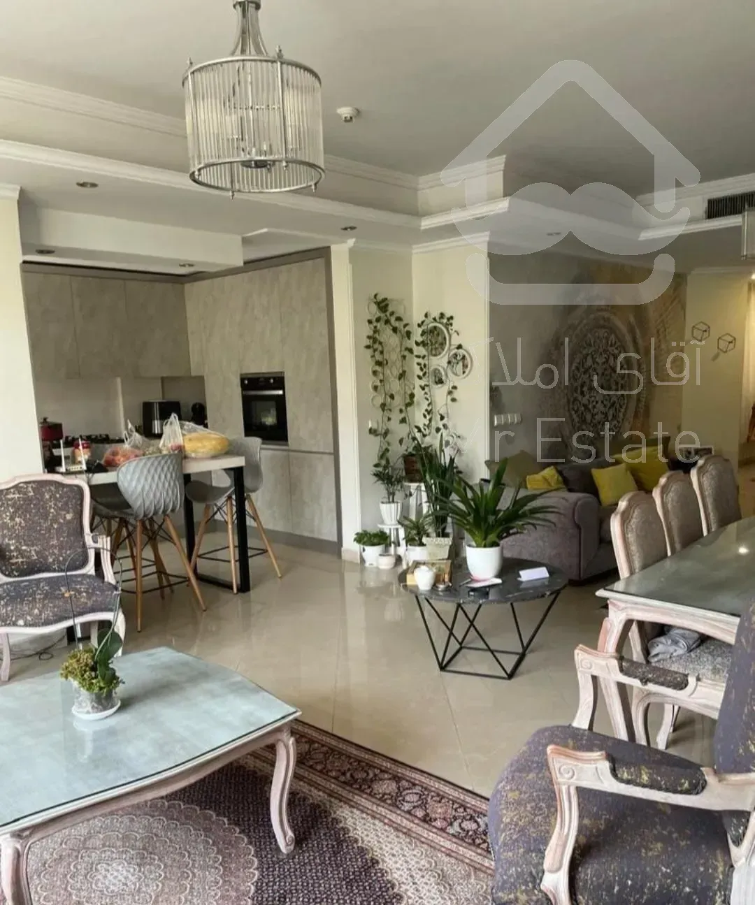 فروش آپارتمان ۹۳ متری ۲ خوابه در پاسداران