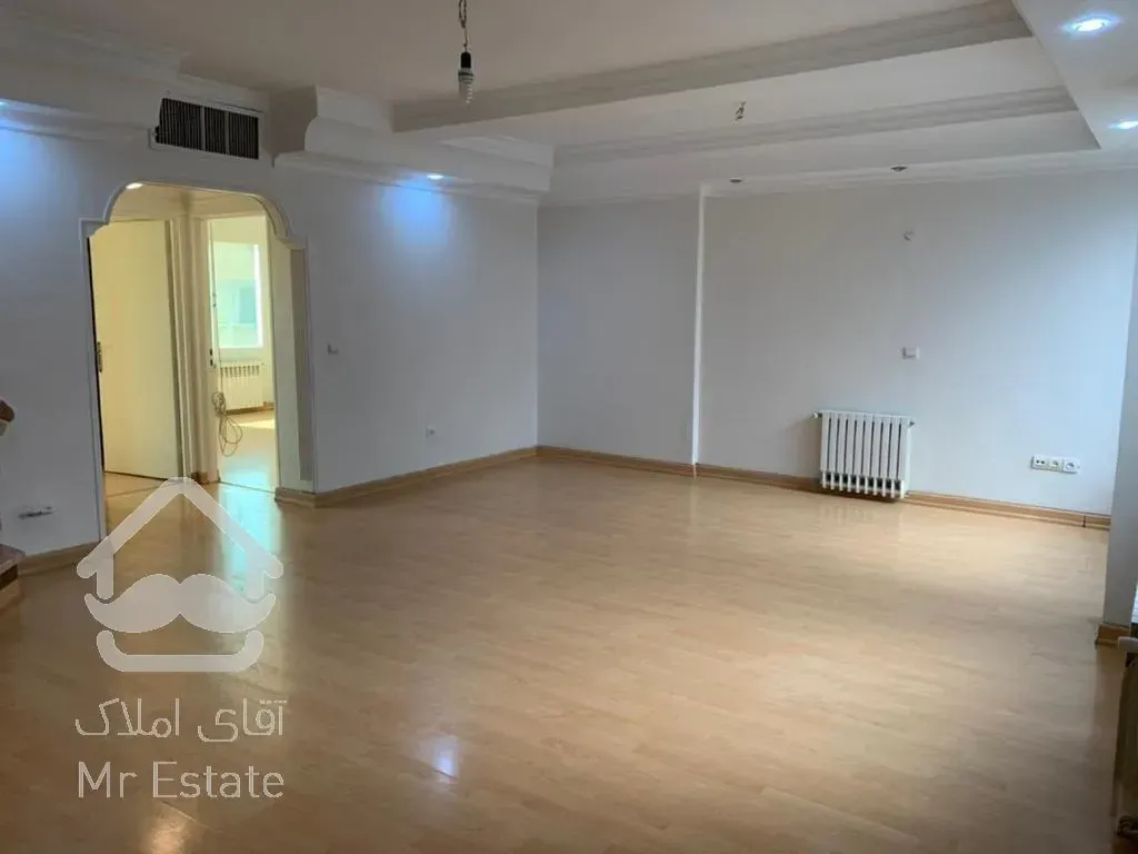 پاسداران سند اداری 85 متر