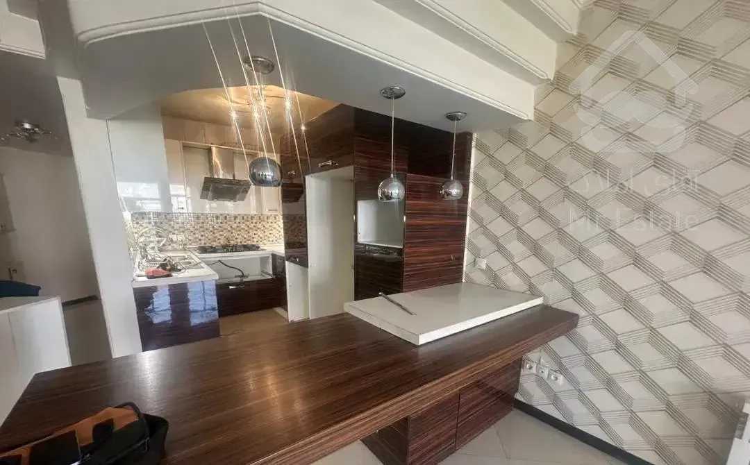 آپارتمان ۱۰۰ متری با  چشم‌انداز رویایی در قیطریه