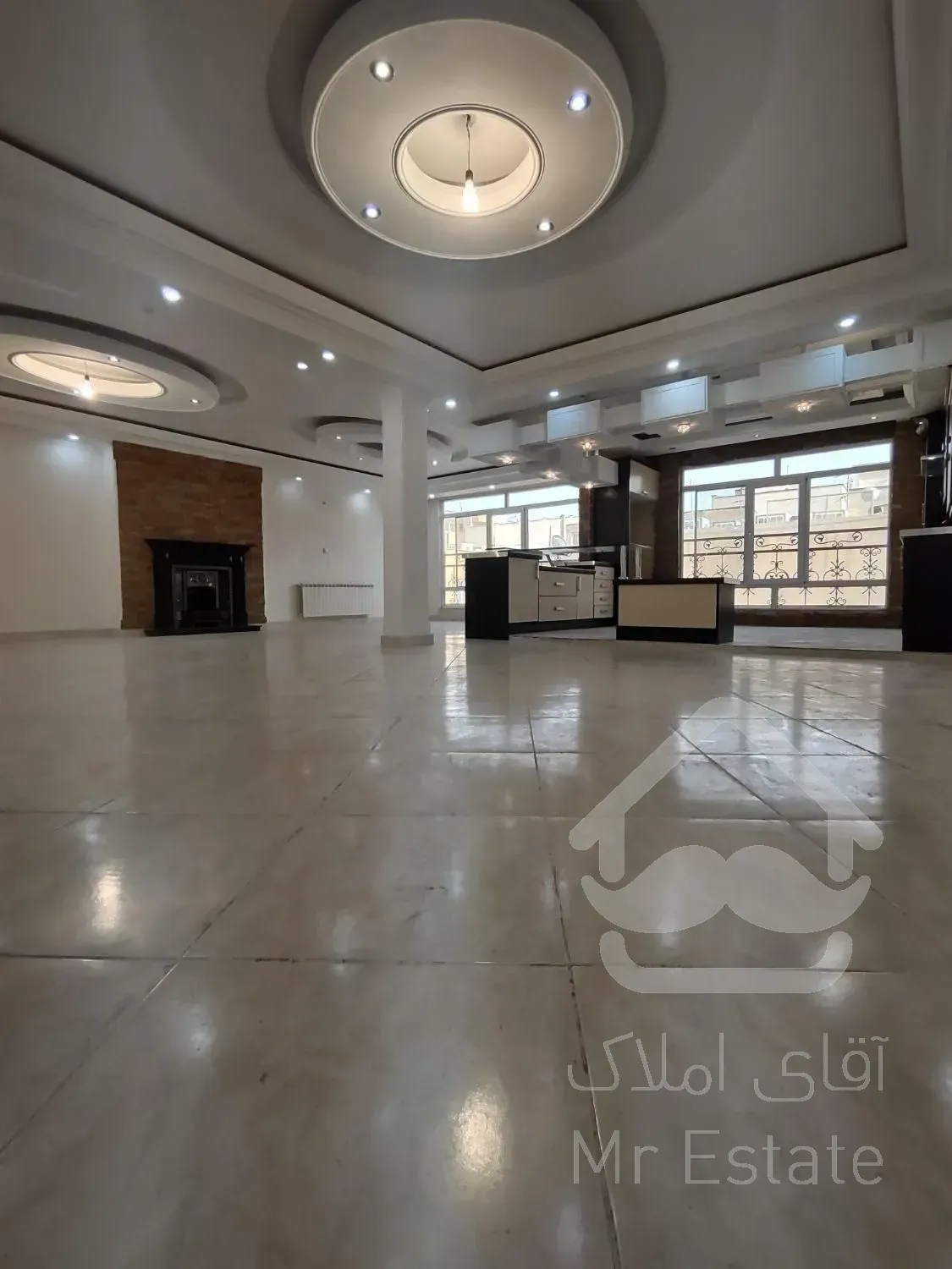 105متر/دو خواب/۴باغ شرقی/غرق نور