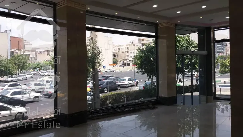 135 متر سند تجاری / بر اصلی / موقعیت استثنایی