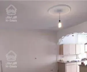 آپارتمان 95 متر، تخلیه، دارای بالکن بزرگ، مسکونی و اداری، رهن و تبدیل