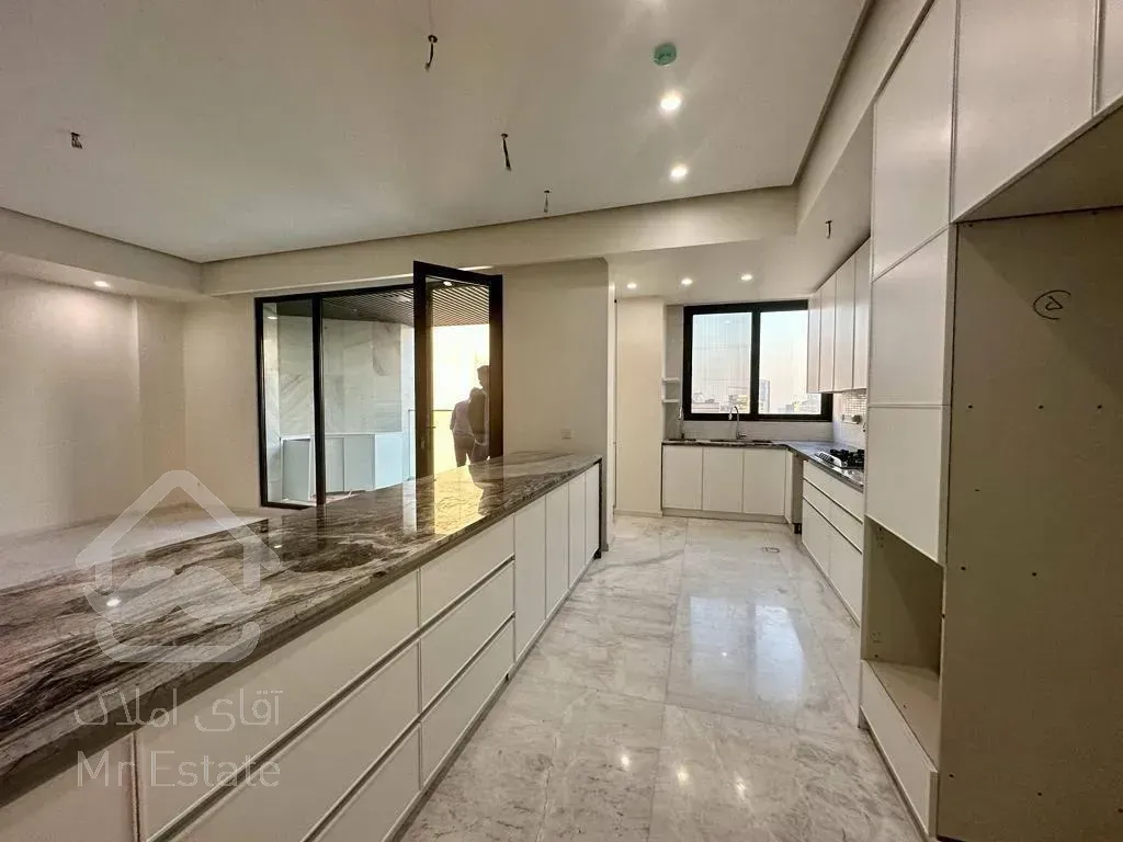 فروش اپارتمان 192 متری محمودیه