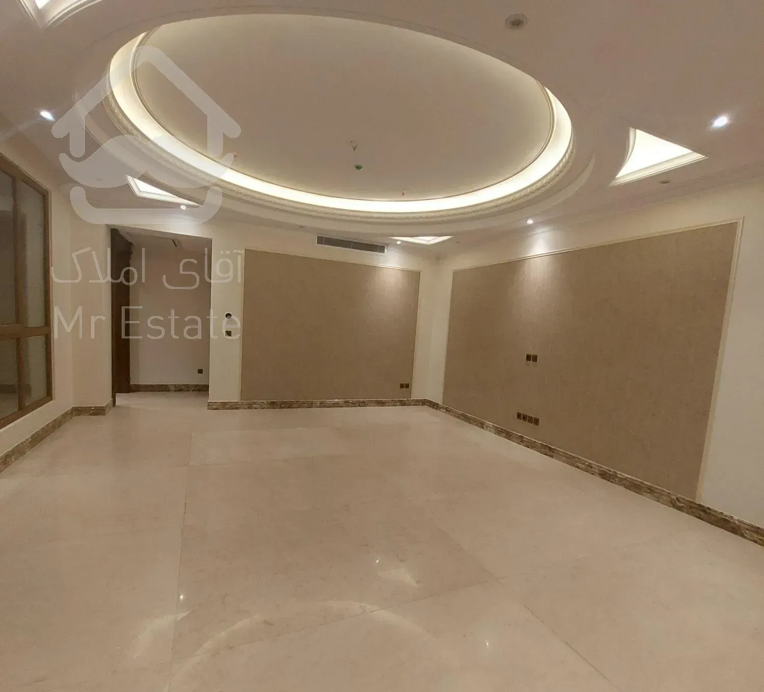 فروش آپارتمان ۲۸۰ متری ۴ خوابه در سنایی