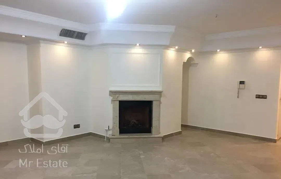 ١٢٠ متر  خوش نقش و نورگیر