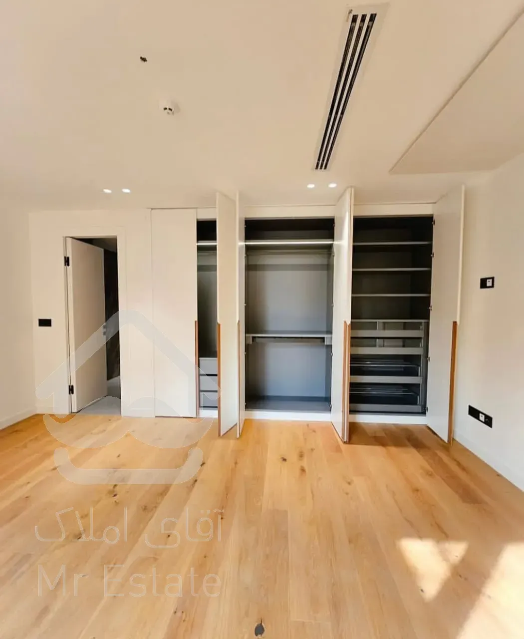 فروش اپارتمان 200 متری زعفرانیه