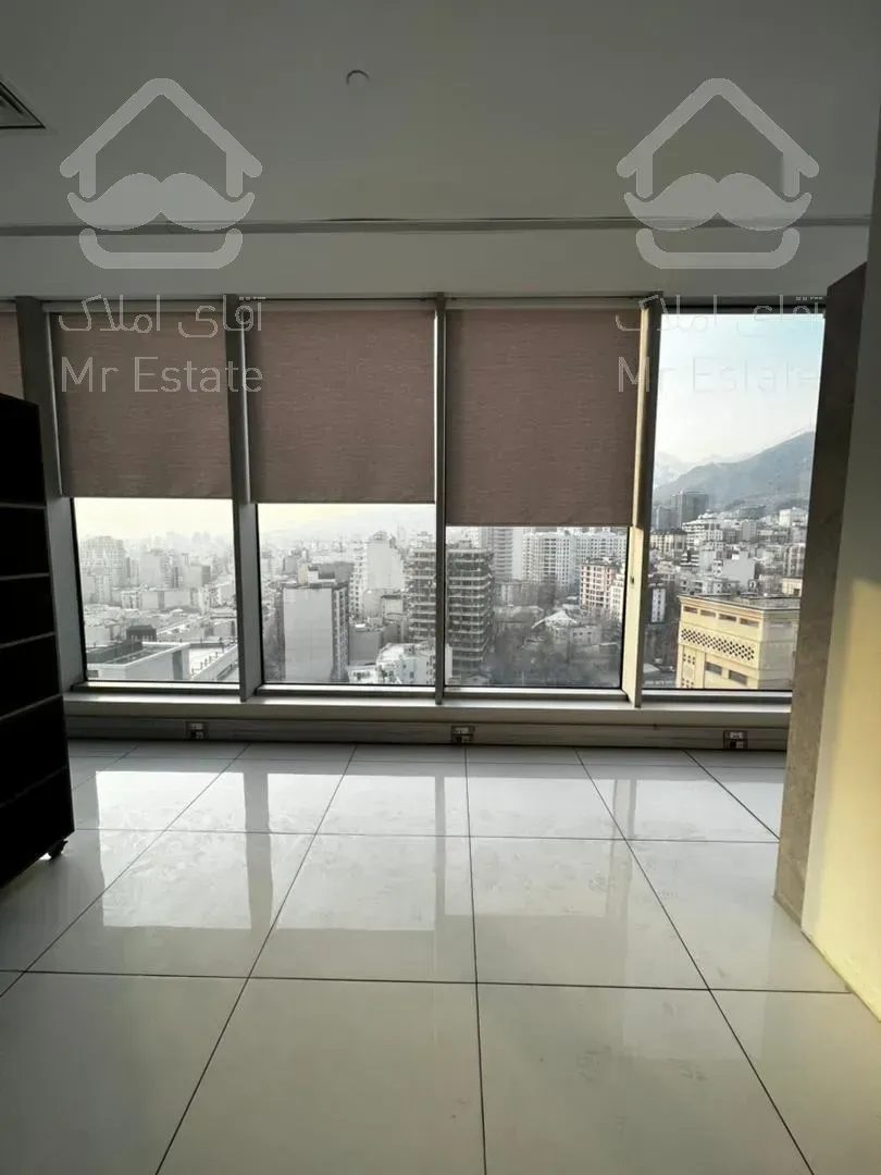 200 متر واحد اکازیون اداری پاسداران تابلو خور