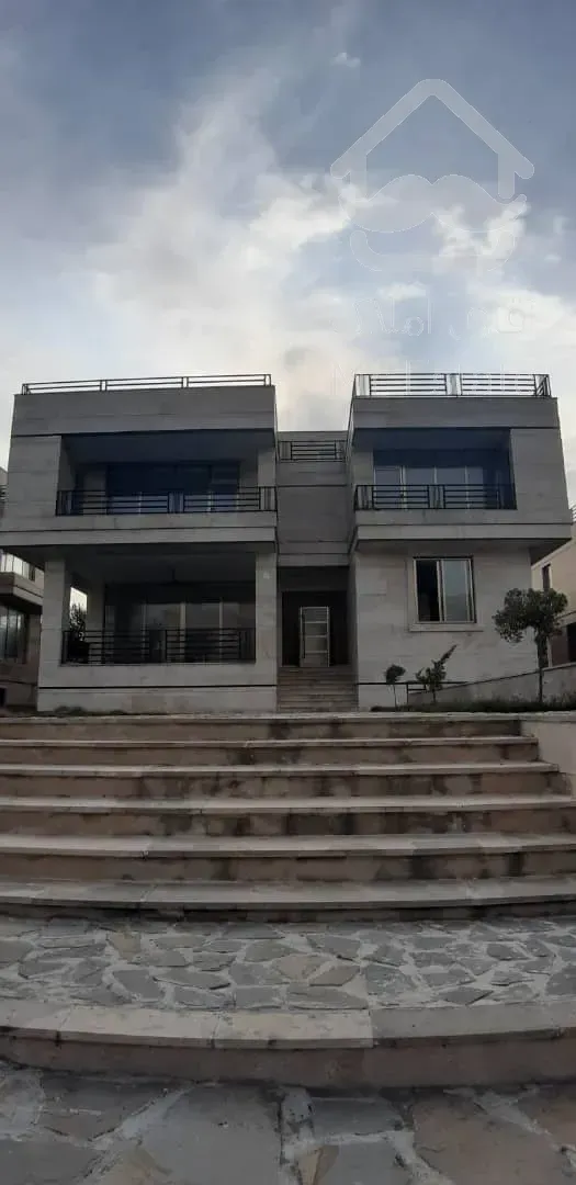 فروش ویلا دوبلکس۷۵۰متری در استان مازندران-شهرستان عباس آباد -شهر کلارآباذ