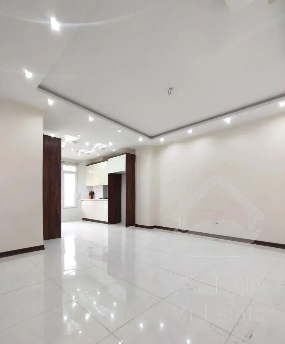 ۶۲ متری/ رو به آفتاب/نفت/ بازسازی شده/سرمایه گذاری