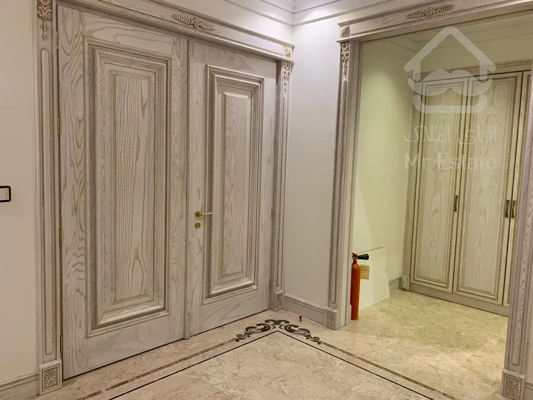 فروش 215 متری فرمانیه