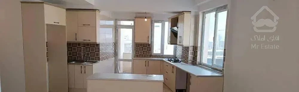 ۹۳ متری / فول / ویو عالی کلید نخورده