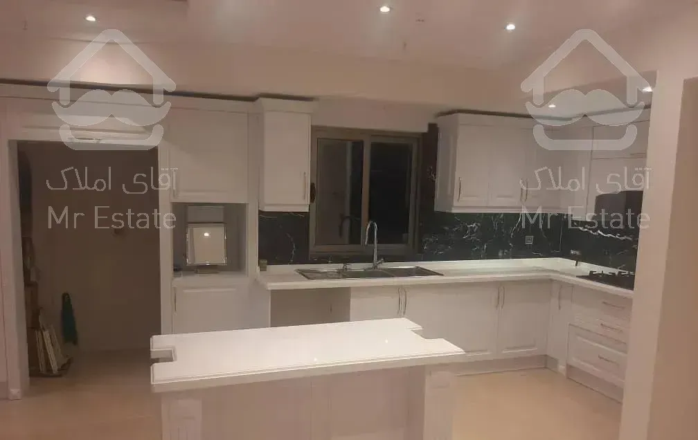 135متر/کردستان/آزادگان/نوساز/3خواب