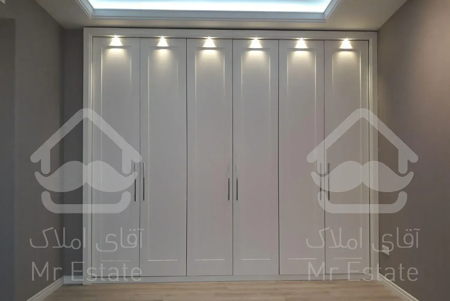 کامرانیه 240 متر 3 خواب رویال مستر/برند و مارکدار